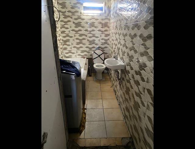 4 BEDROOM FREEHOLD FOR SALE IN PHILIPPI